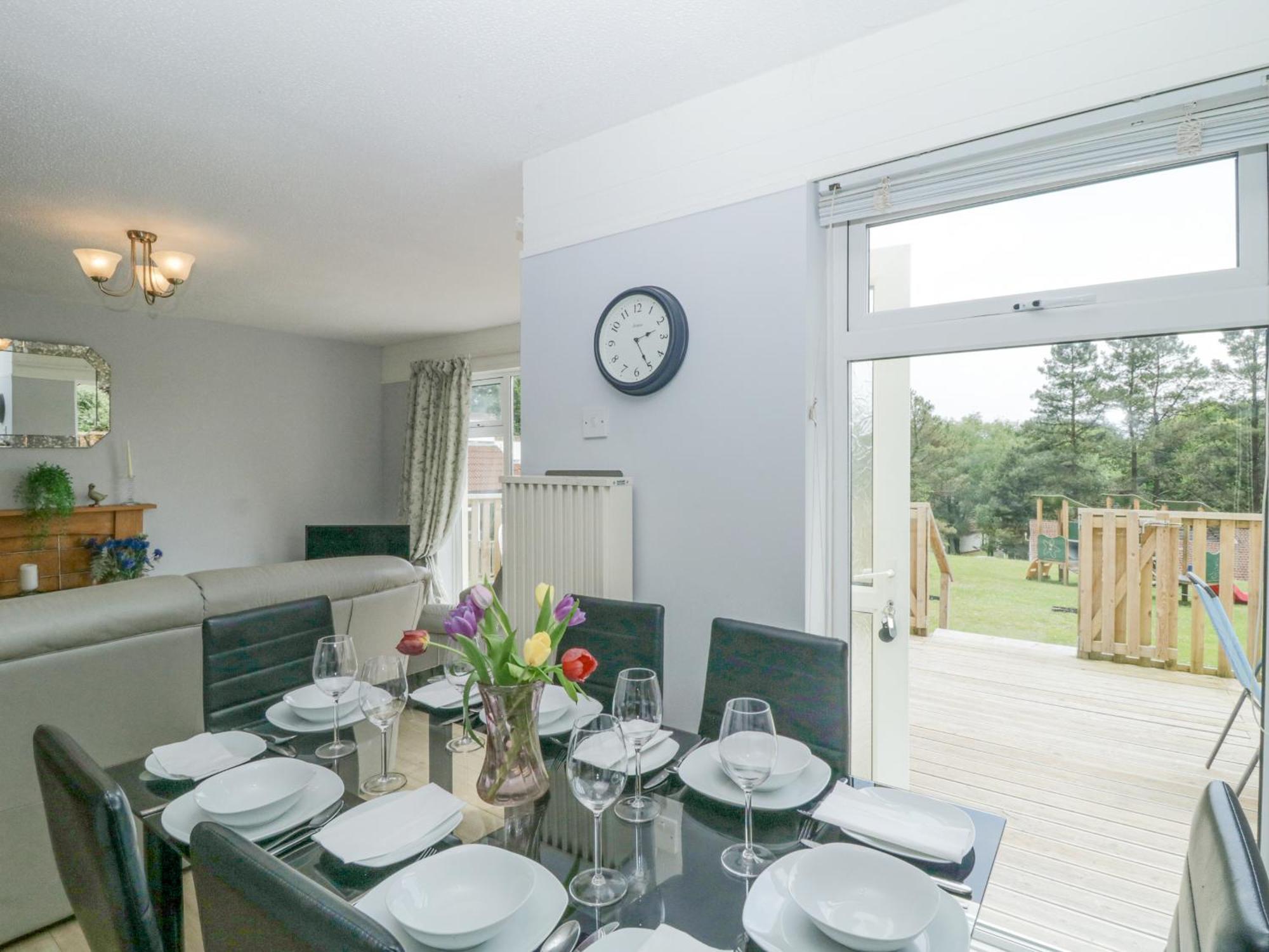 9 Manorcombe Bungalows Callington Exterior photo