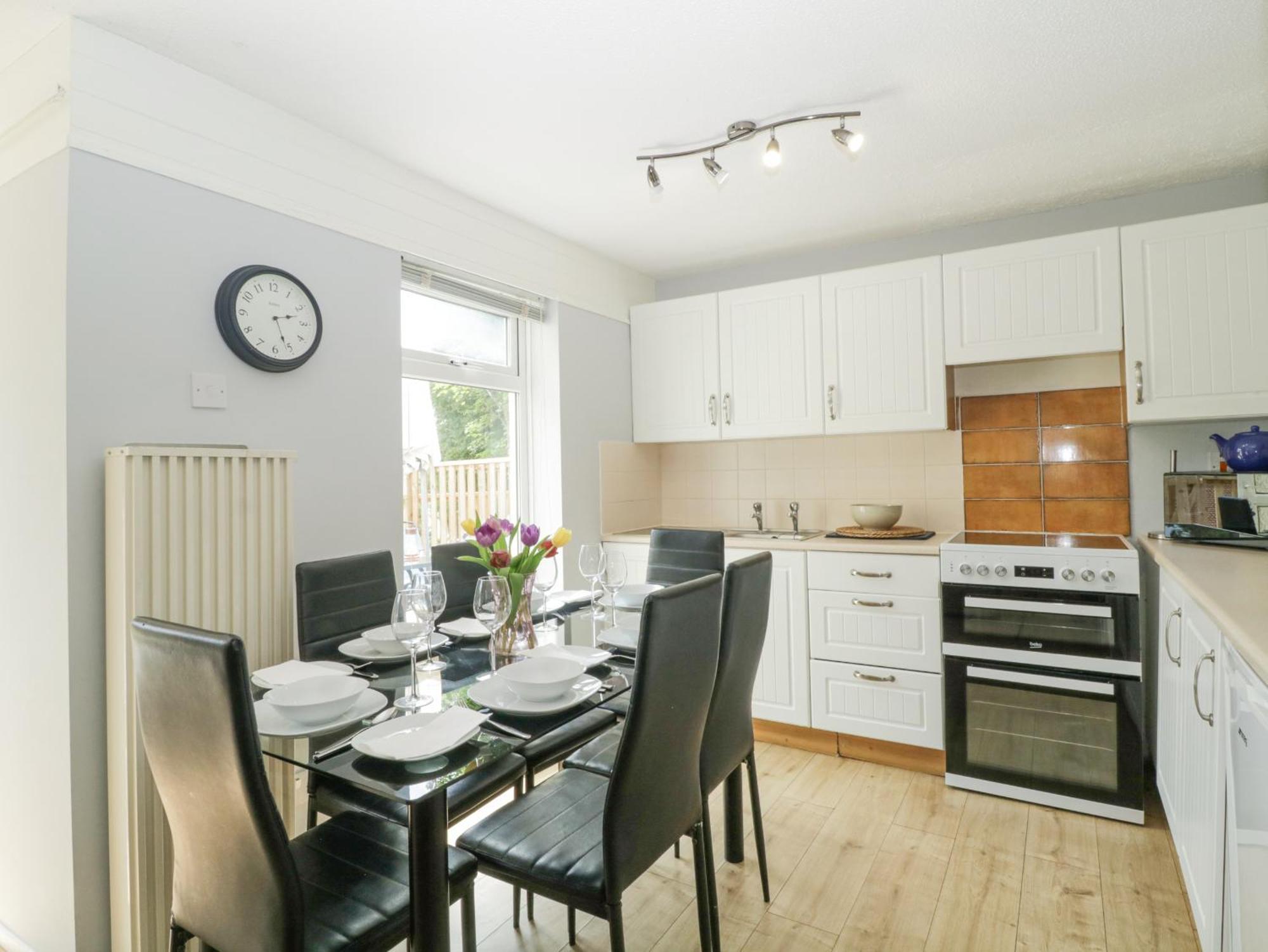 9 Manorcombe Bungalows Callington Exterior photo