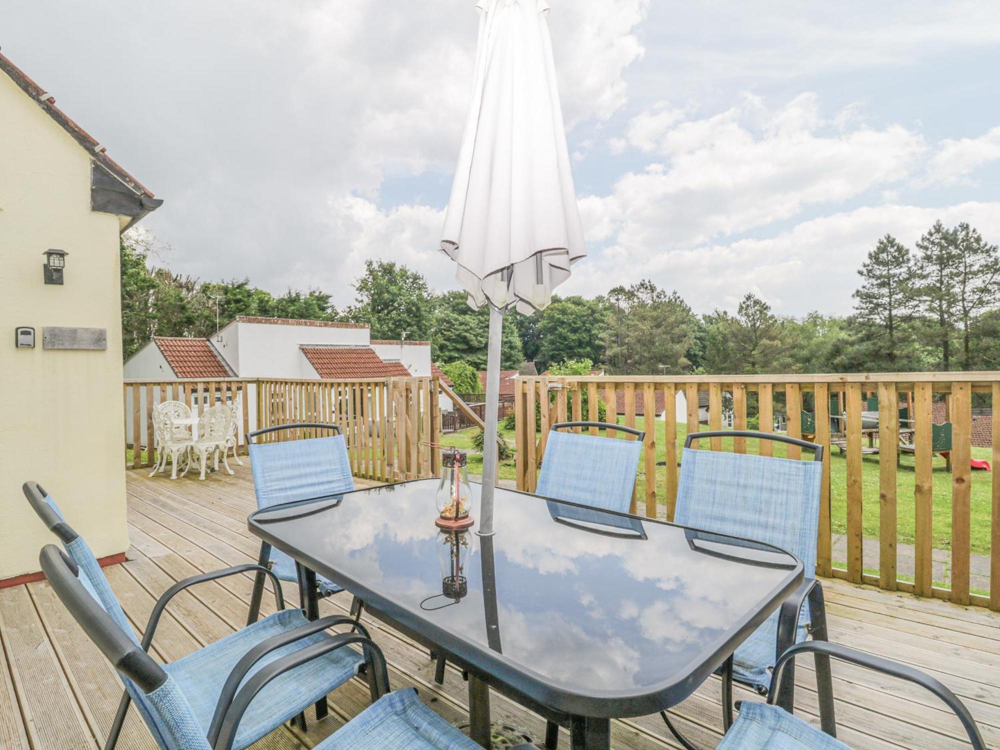 9 Manorcombe Bungalows Callington Exterior photo