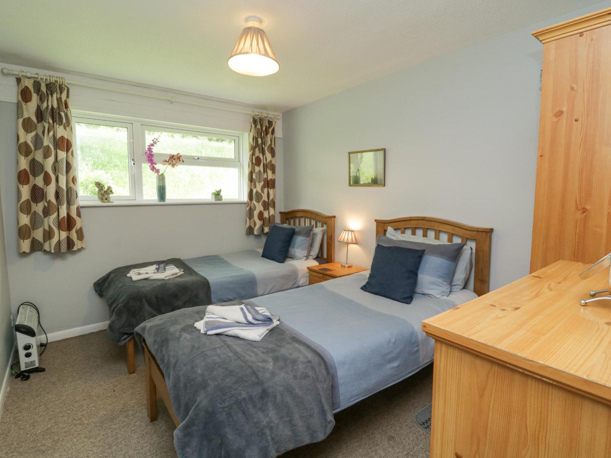 9 Manorcombe Bungalows Callington Exterior photo