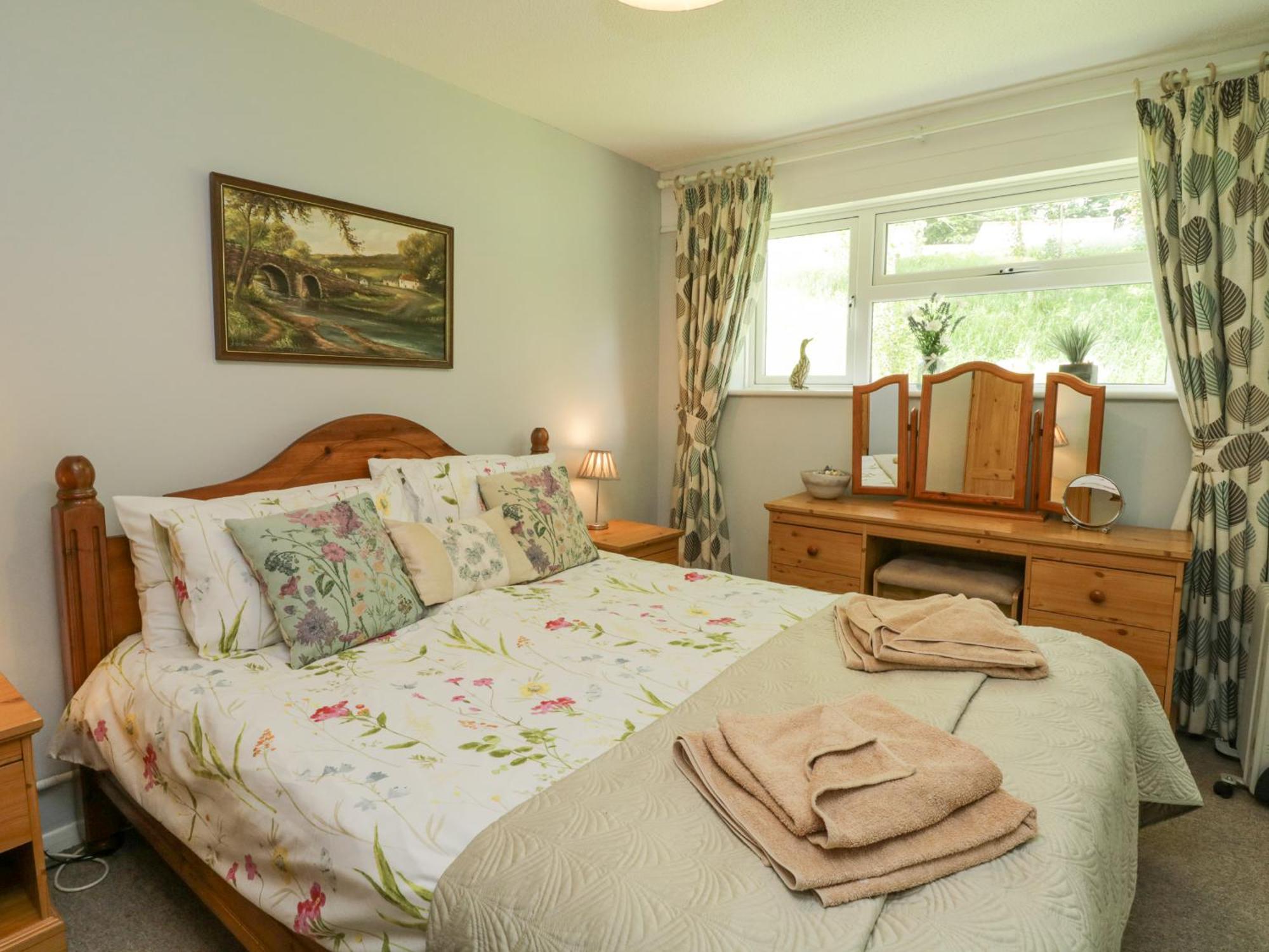 9 Manorcombe Bungalows Callington Exterior photo